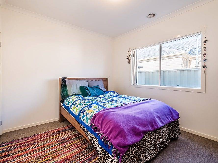 10 Cohens Way, Pakenham VIC 3810, Pakenham - Thumbnail 4