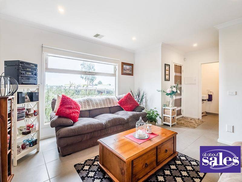17 Atlantic Drive, Pakenham VIC 3810, Pakenham - Thumbnail 3