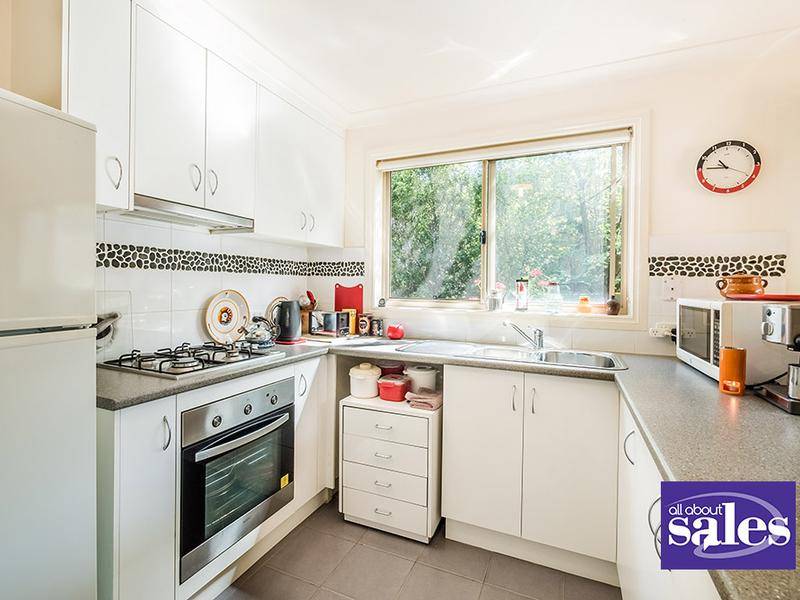 12 McClenaghan Place, Pakenham - Thumbnail 8