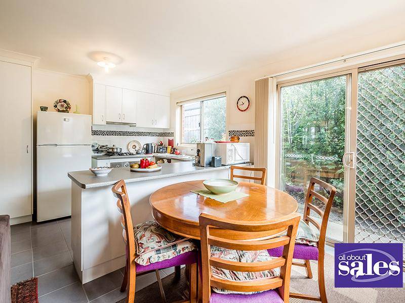 12 McClenaghan Place, Pakenham - Thumbnail 6