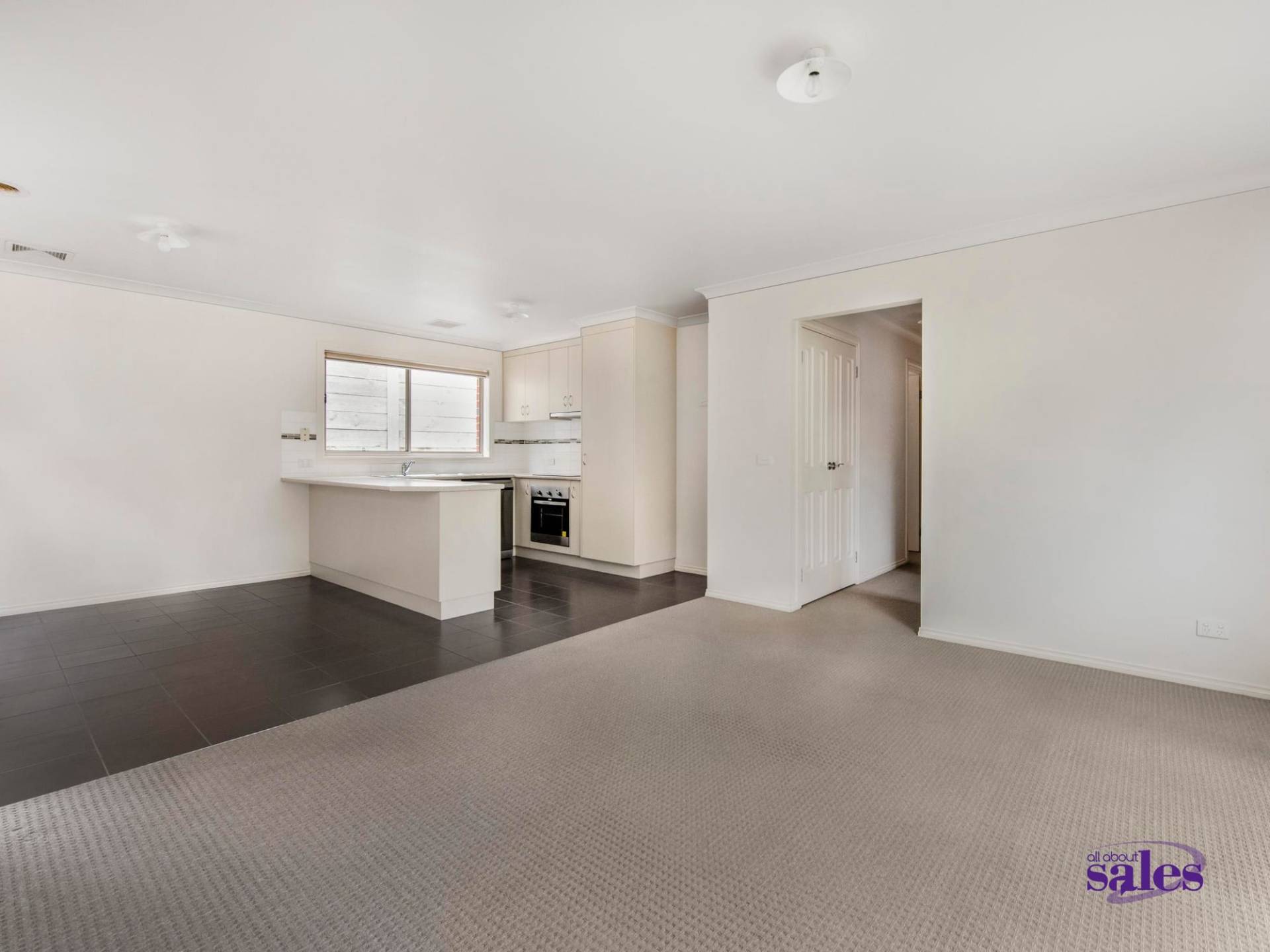 12 McClenaghan Place, Pakenham - Thumbnail 7