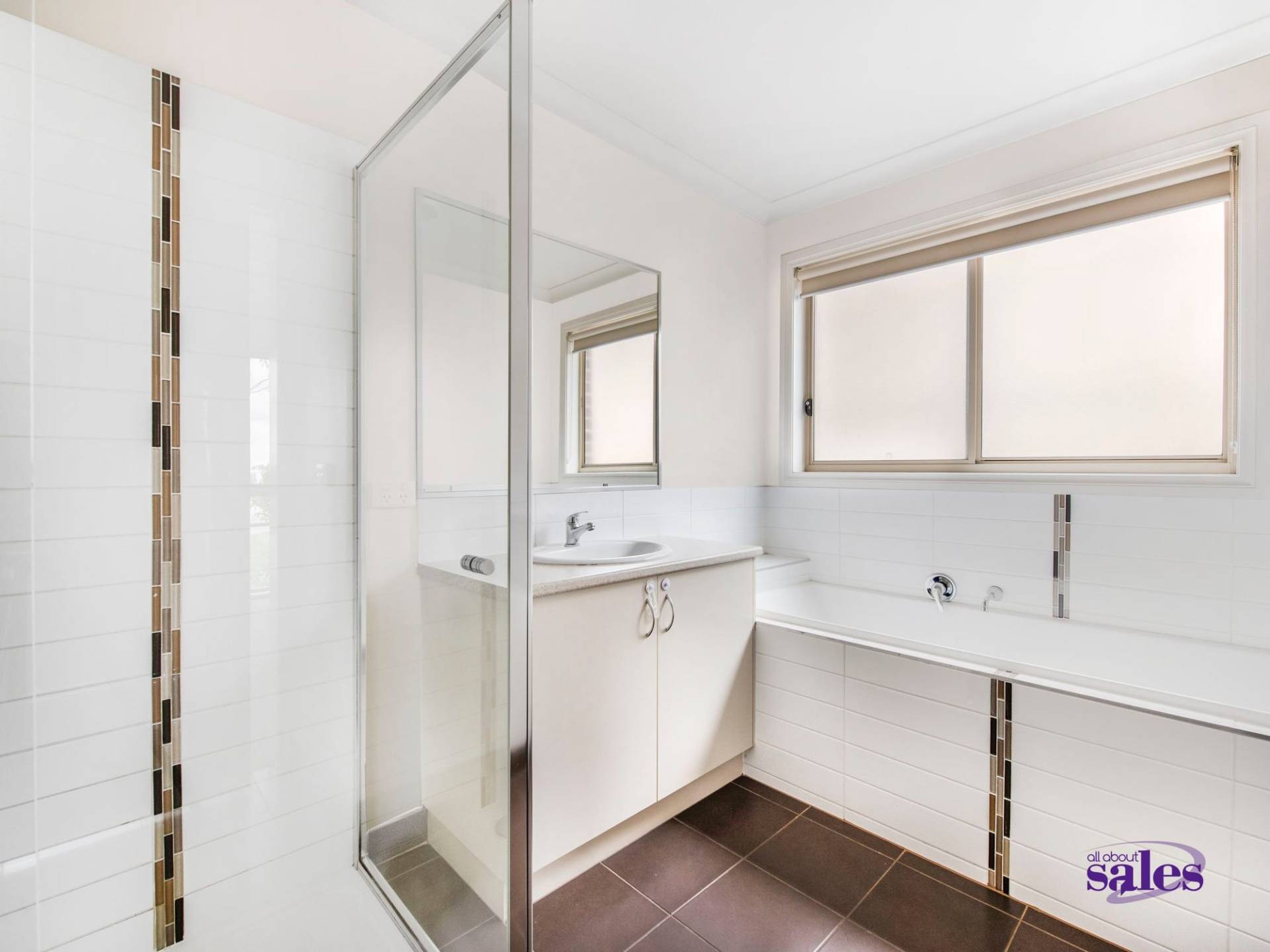 12 McClenaghan Place, Pakenham - Thumbnail 3
