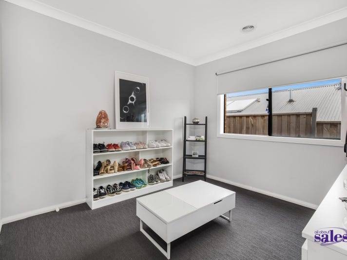 8 Greenbank Drive, Pakenham VIC 3810, Pakenham - Thumbnail 5