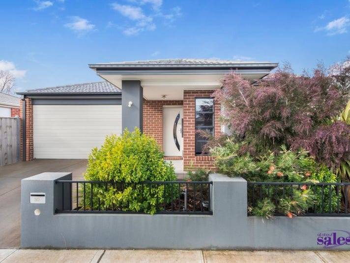 30 Maywood Street, Pakenham VIC 3810, Pakenham - Image 1