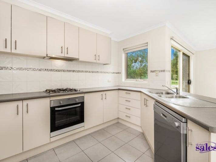 60 Melissa Way, Pakenham VIC 3810, Pakenham - Thumbnail 4