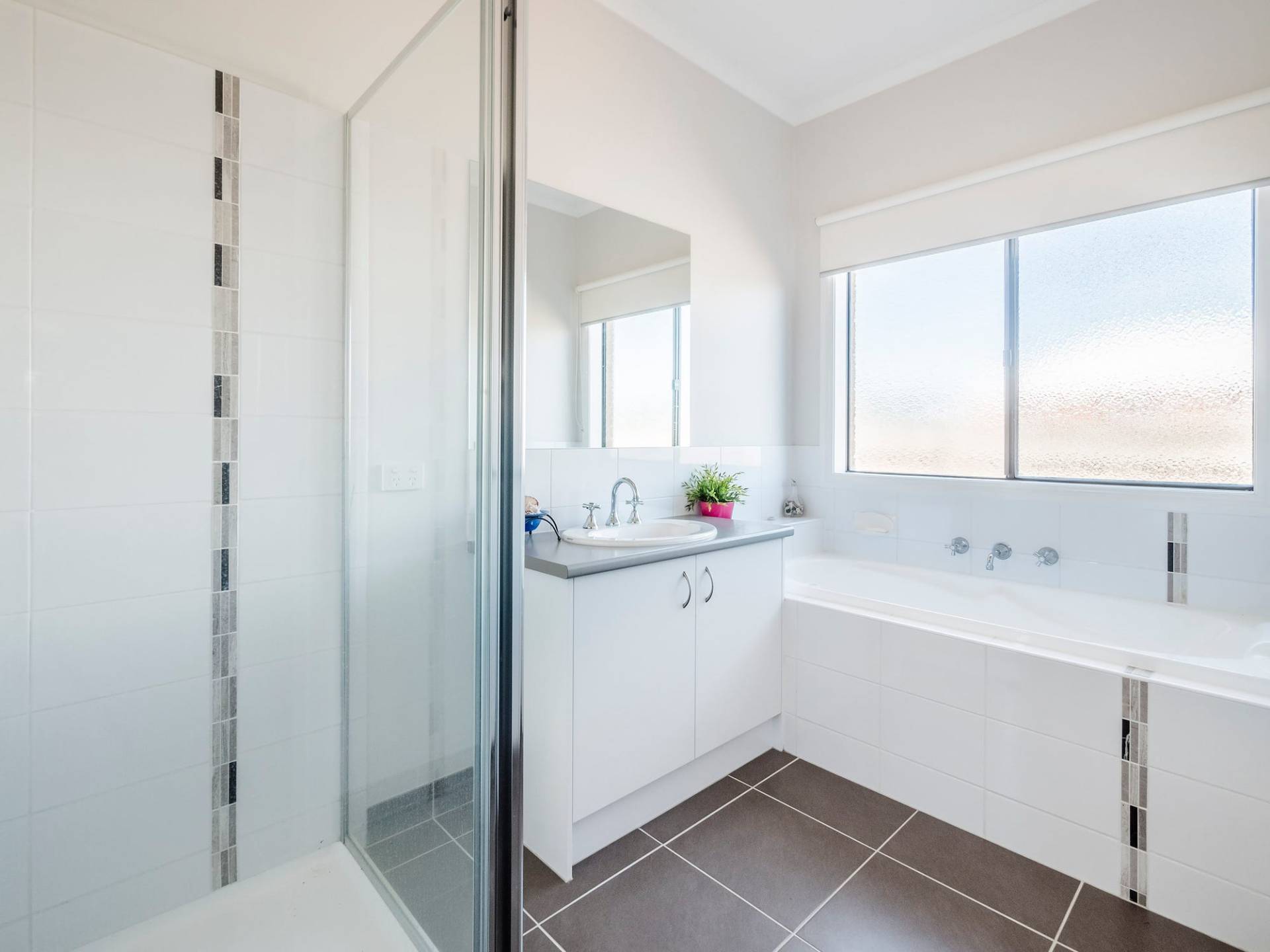 83 Cook Street, Drouin VIC 3818, Drouin - Thumbnail 6