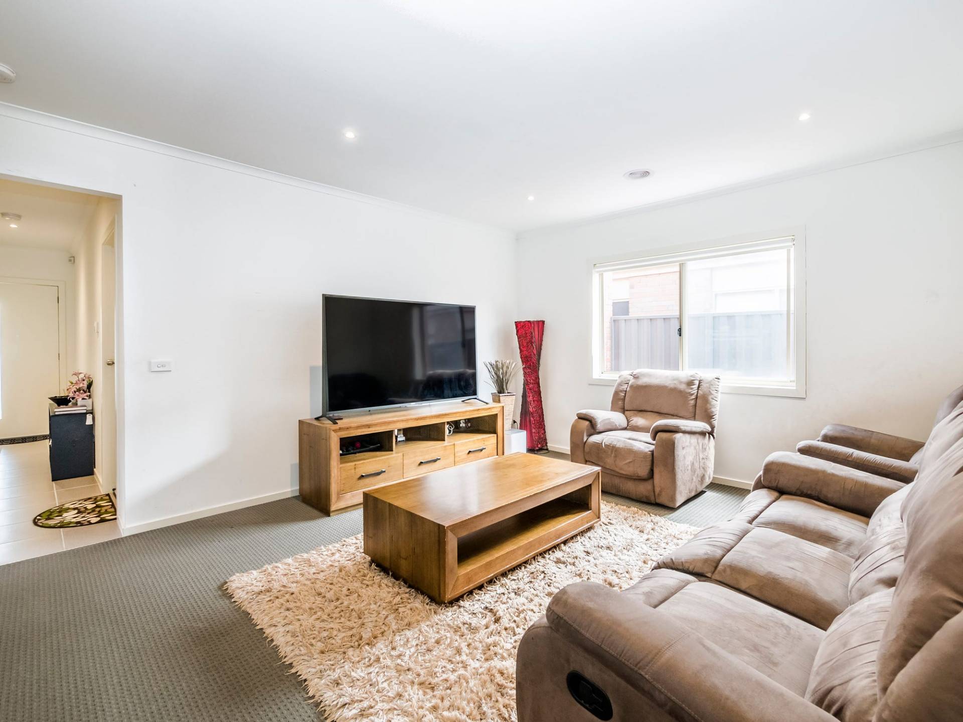 5 Maya Street, Pakenham VIC 3810, Pakenham - Thumbnail 2