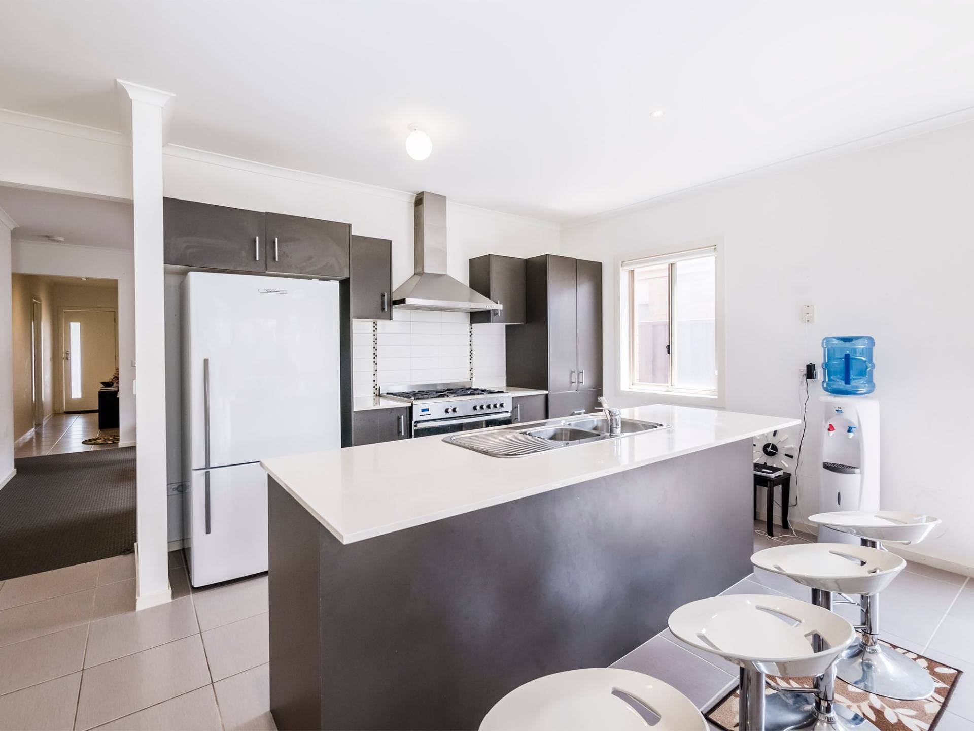 5 Maya Street, Pakenham VIC 3810, Pakenham - Thumbnail 3