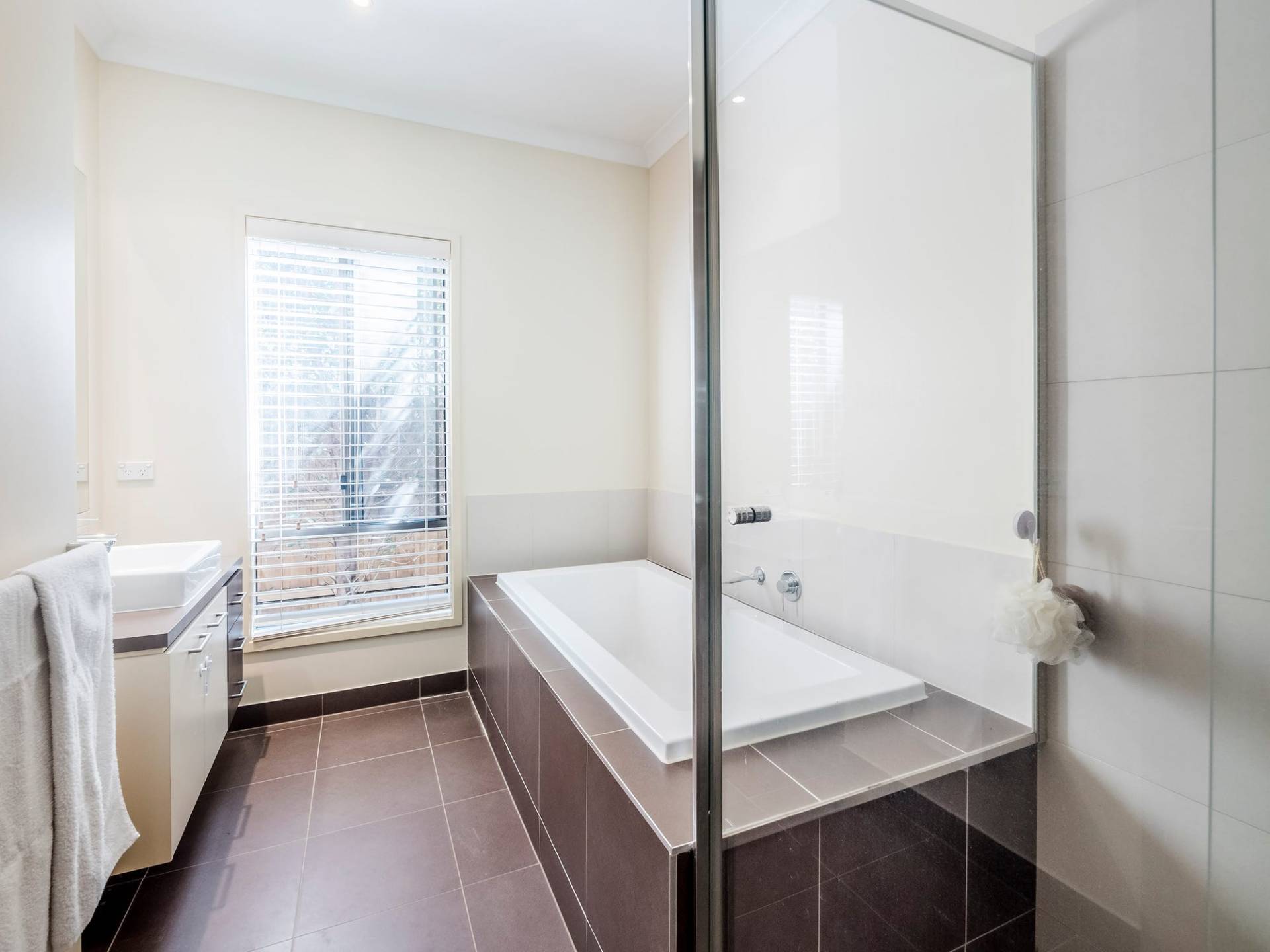 15 Kooyong Close, Officer VIC 3809, Officer - Thumbnail 6