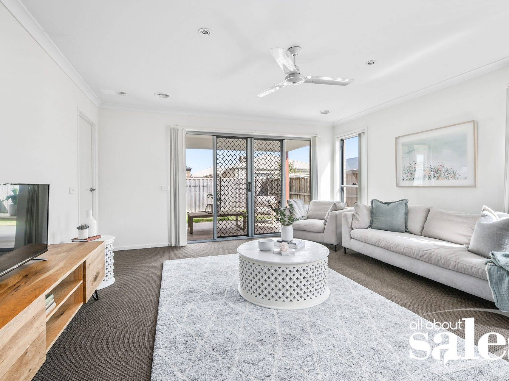 16 Naas Road, Clyde North VIC 3978, Clyde North - Thumbnail 3