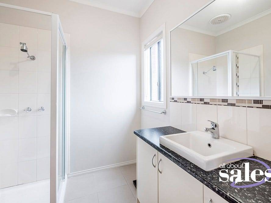 25 Joseph Banks Drive, Pakenham VIC 3810, Pakenham - Thumbnail 7