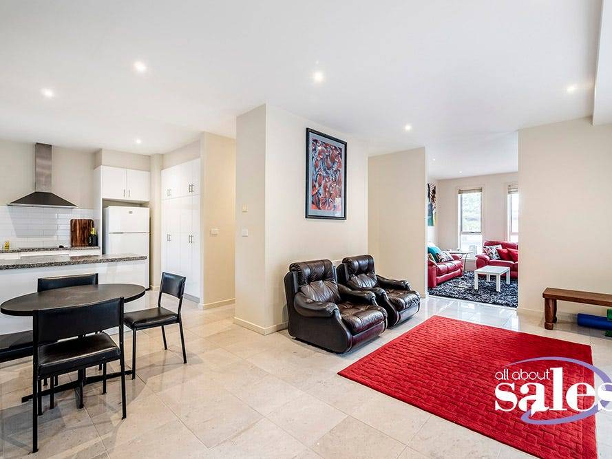 23 Flinders Chase, Pakenham VIC 3810, Pakenham - Thumbnail 4