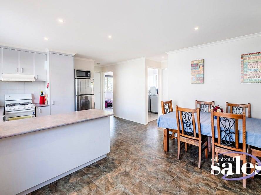 2 Angus Court, Pakenham VIC 3810, Pakenham - Thumbnail 7