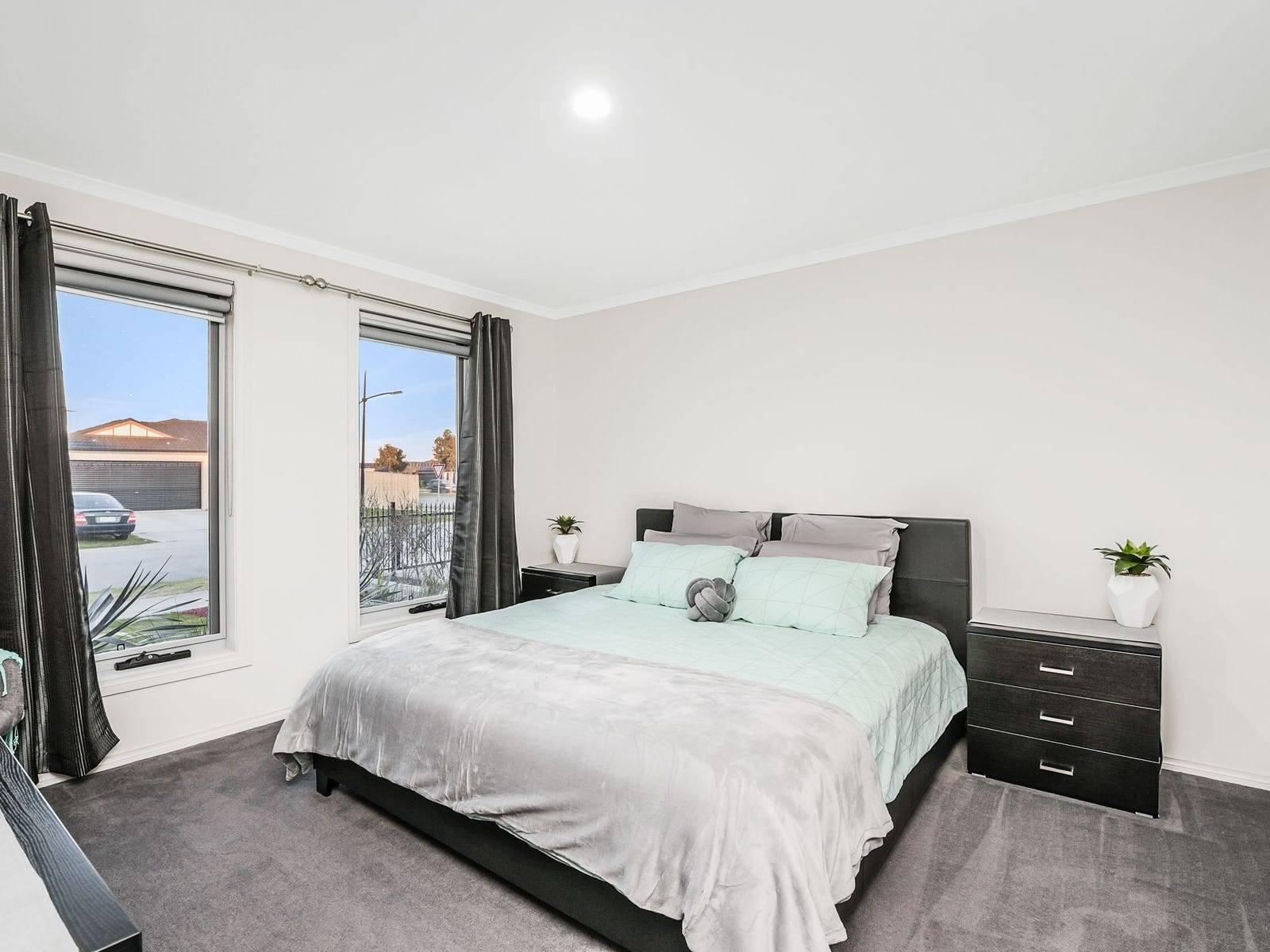50 Rosella Avenue, Pakenham VIC 3810, Pakenham - Thumbnail 7
