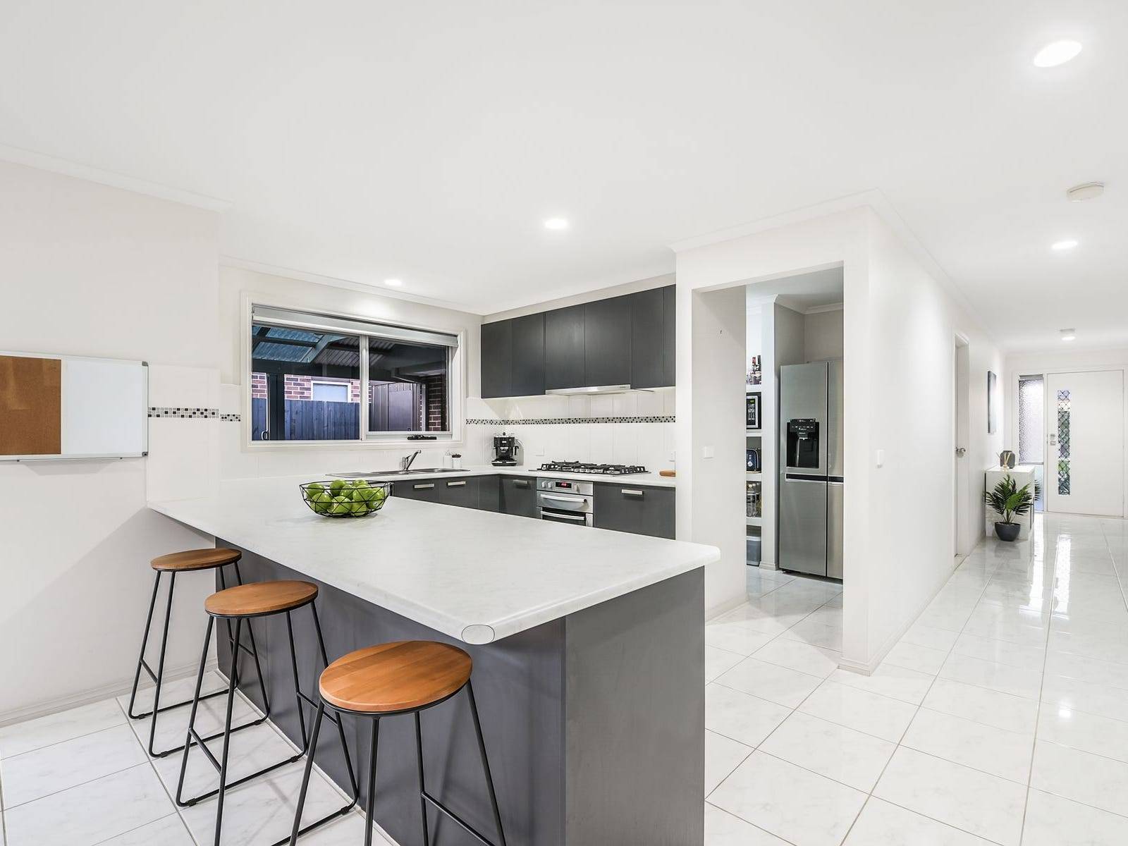 50 Rosella Avenue, Pakenham VIC 3810, Pakenham - Thumbnail 2