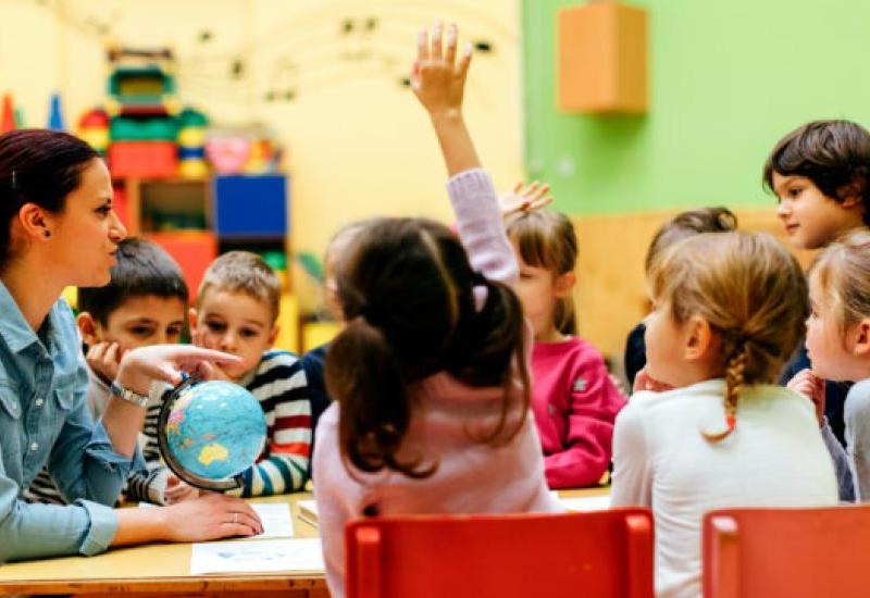 PEAS IN A POD CHILD CARE CENTRE  MORTLAKE, VICTORIA.