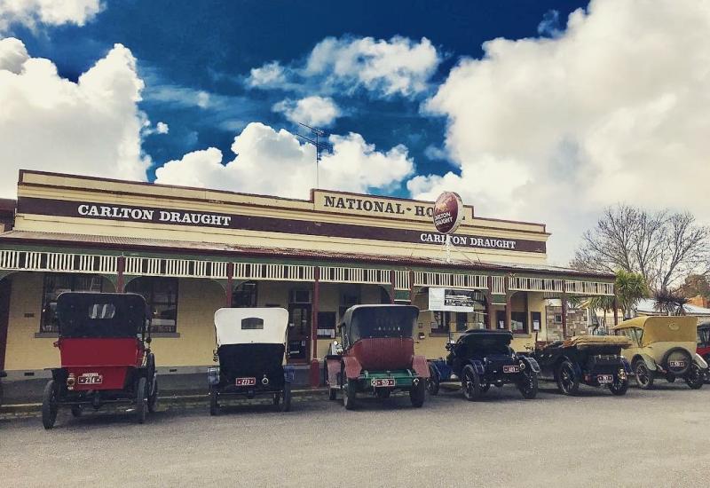 NATIONAL HOTEL CLUNES  VICTORIA