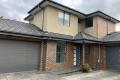 Next To Monash University! Five Bedroom Townhouse!