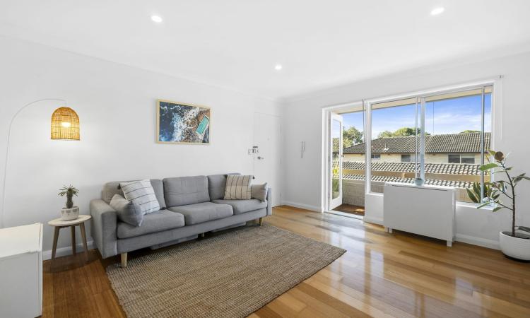 Top-Floor Privacy, Modern Style & Ultra-Convenient Location