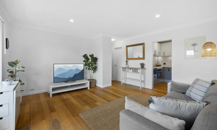 Top-Floor Privacy, Modern Style & Ultra-Convenient Location