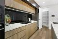 Ready to Move in I Contact Agent