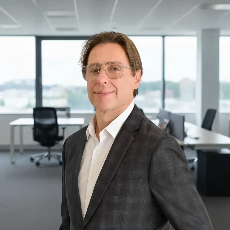 Dennis Leventis