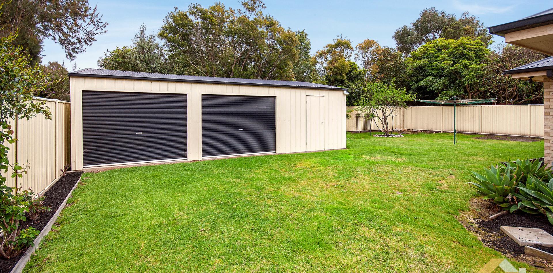 PERFECT FOR FIRST HOME BUYERS, RETIREES OR INVESTORS Ashwood & Associates Real Estate