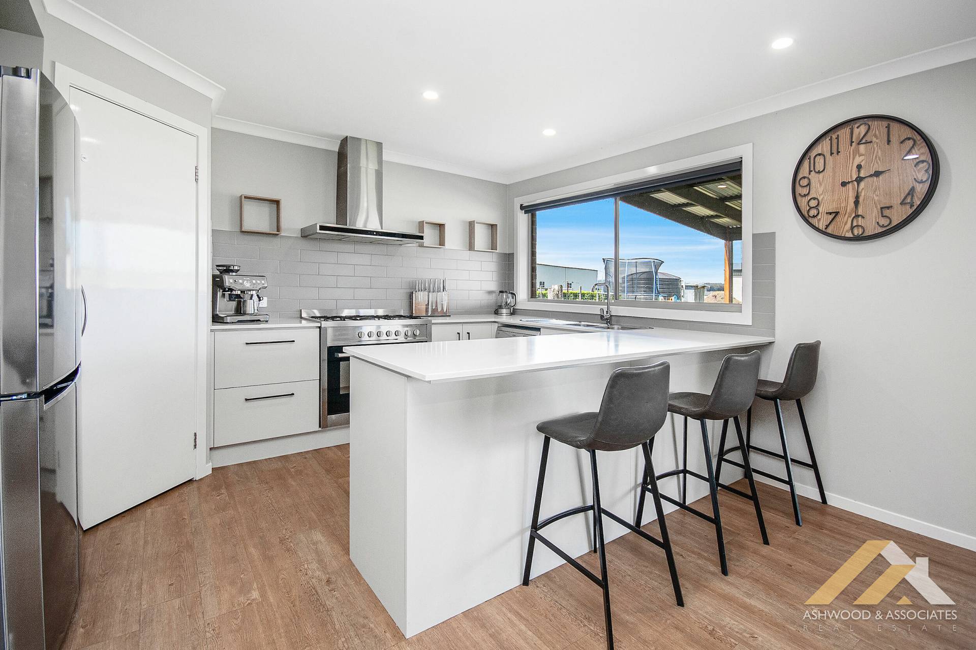 70 Maclure Dr, Wy Yung VIC 3875, Wy Yung - Thumbnail 3