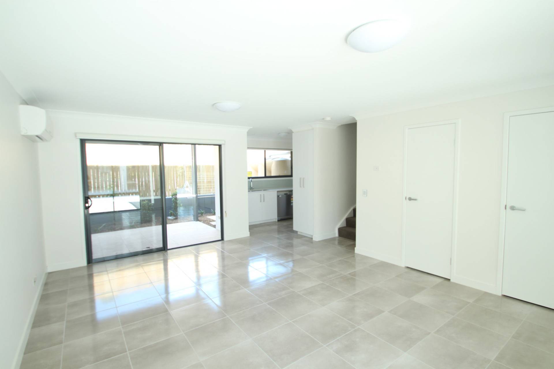 22 Careel Close, Helensvale - Thumbnail 5