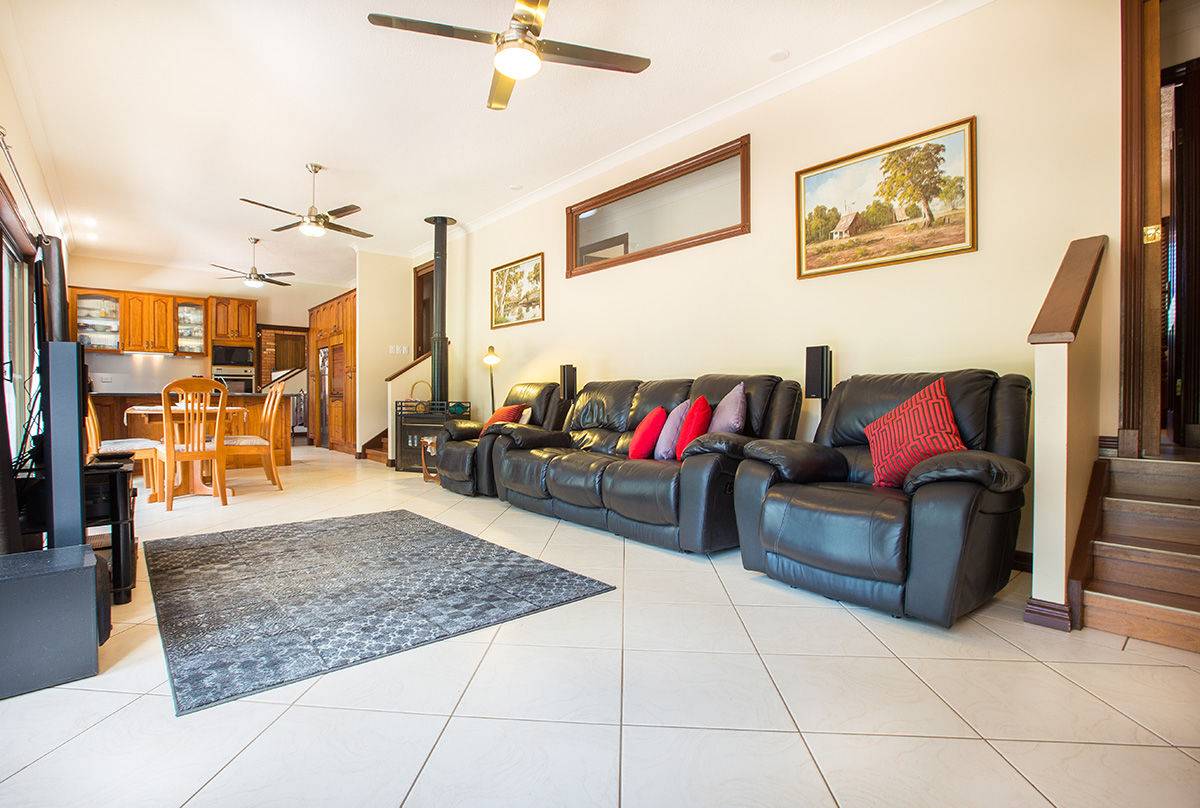 41 Winderadeen Drive, Highland Park QLD 4211, Highland Park - Thumbnail 4