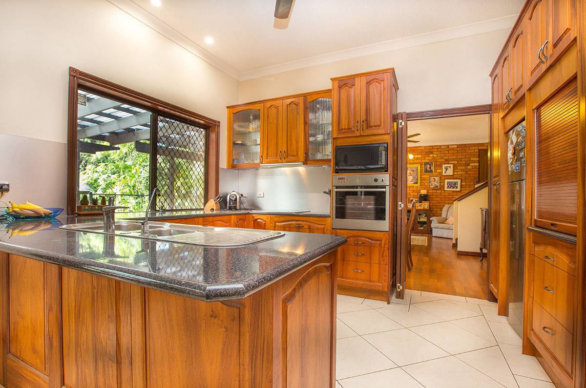 41 Winderadeen Drive, Highland Park QLD 4211, Highland Park - Thumbnail 3