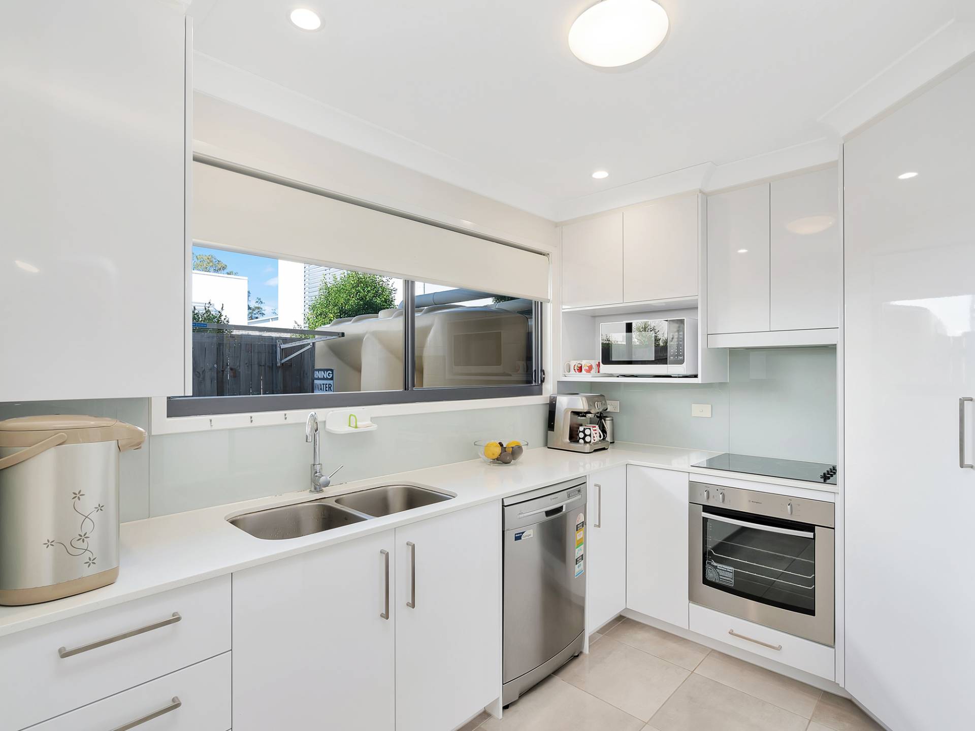Unit 7, 22 Careel Close, Helensvale QLD 4212, Helensvale - Thumbnail 2