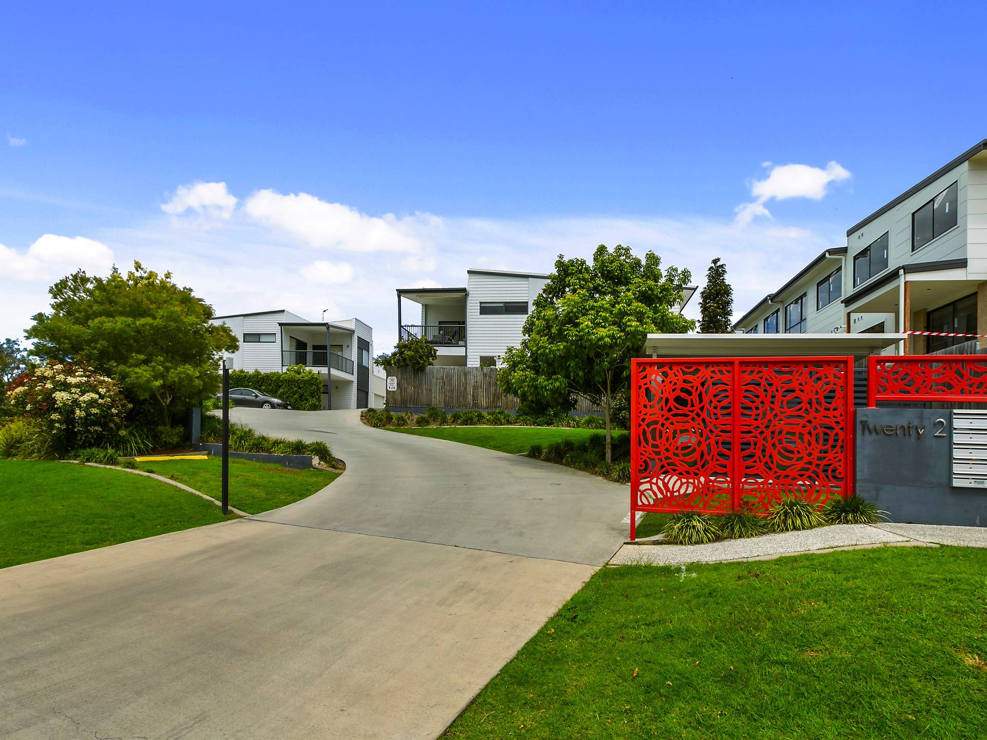 Unit 1, 22 Careel Cl, Helensvale QLD 4212, Helensvale - Thumbnail 2