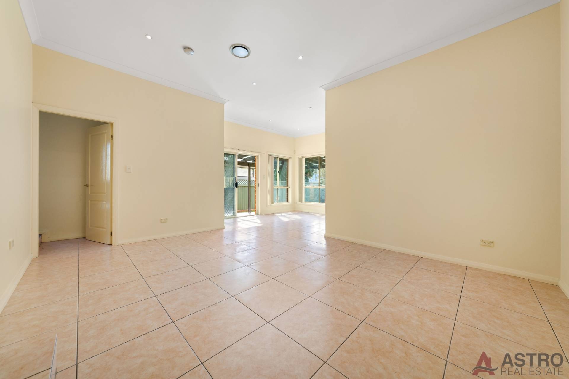 11A Haywood Pl, Greystanes NSW 2145, Greystanes - Thumbnail 3