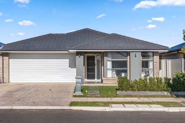 Stylish & Low-Maintenance – Ideal First Home or Investment!