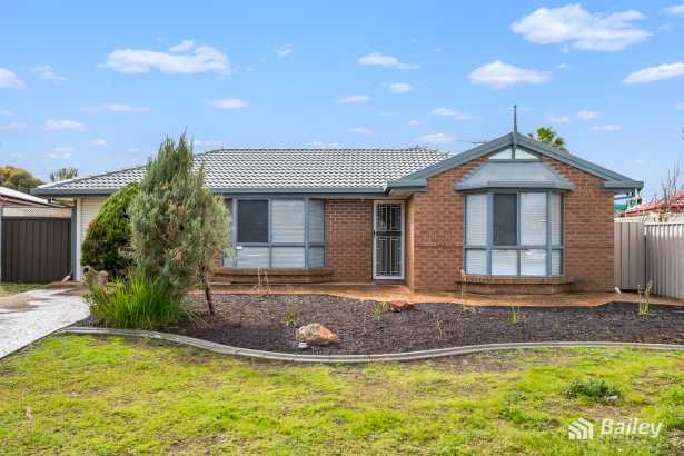 Spacious 3 Bedroom Home Complete with a Large Shed – Perfect for Work or Play!