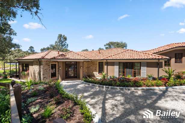 Luxury Hills Estate – Architectural Excellence, Resort Style Living