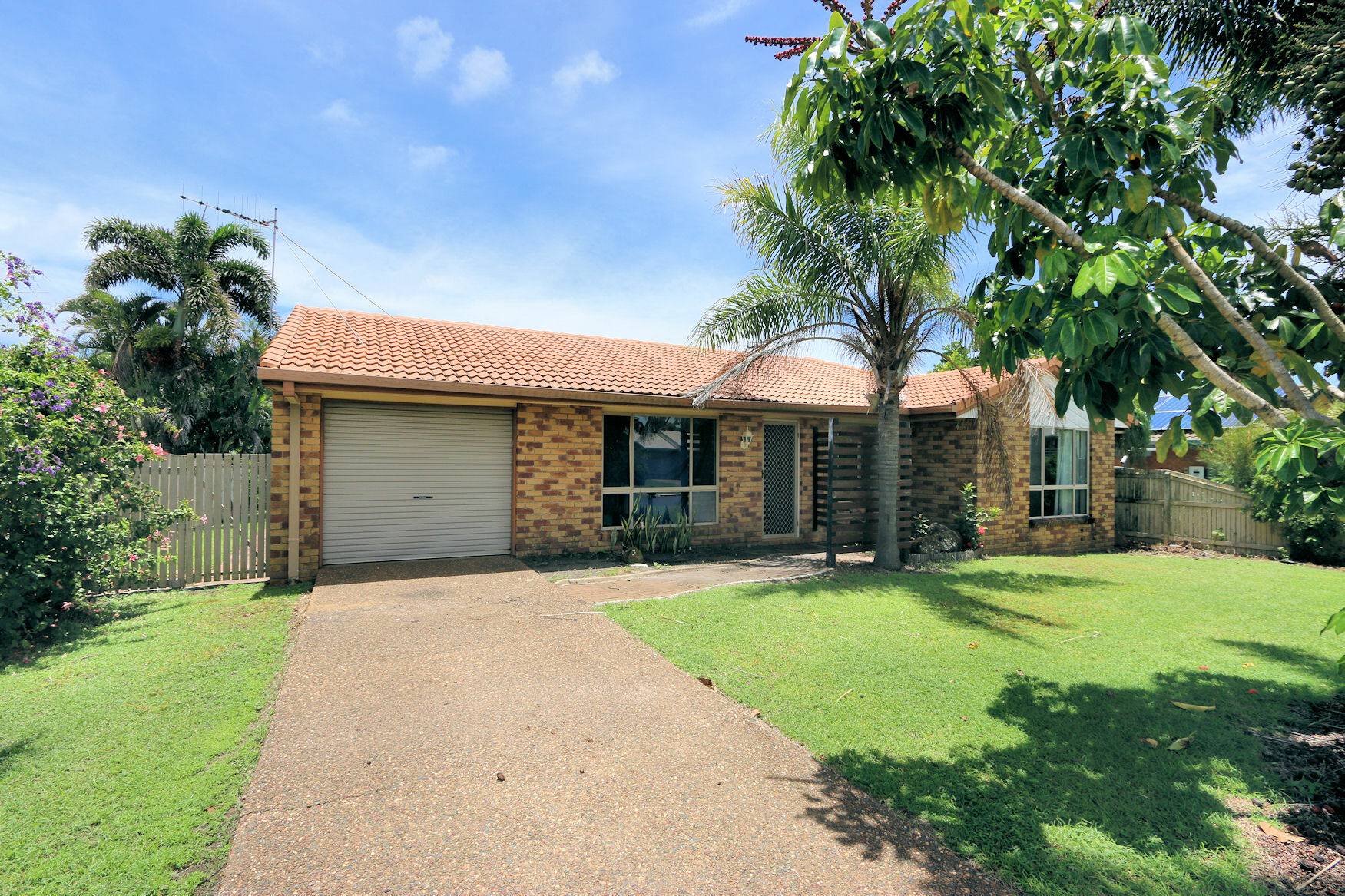 Bargara Real Estate BARGARA'S BEST BUY