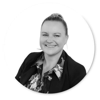 Kelly-anne Browne photo