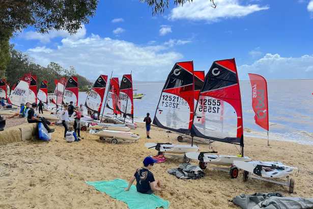 FRONT ROW POSITION TO LAKE COOTHARABRA