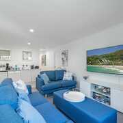 FIVE STAR SERVICE AND COMMUNICATION