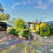 Seller of a House in Raymond Island