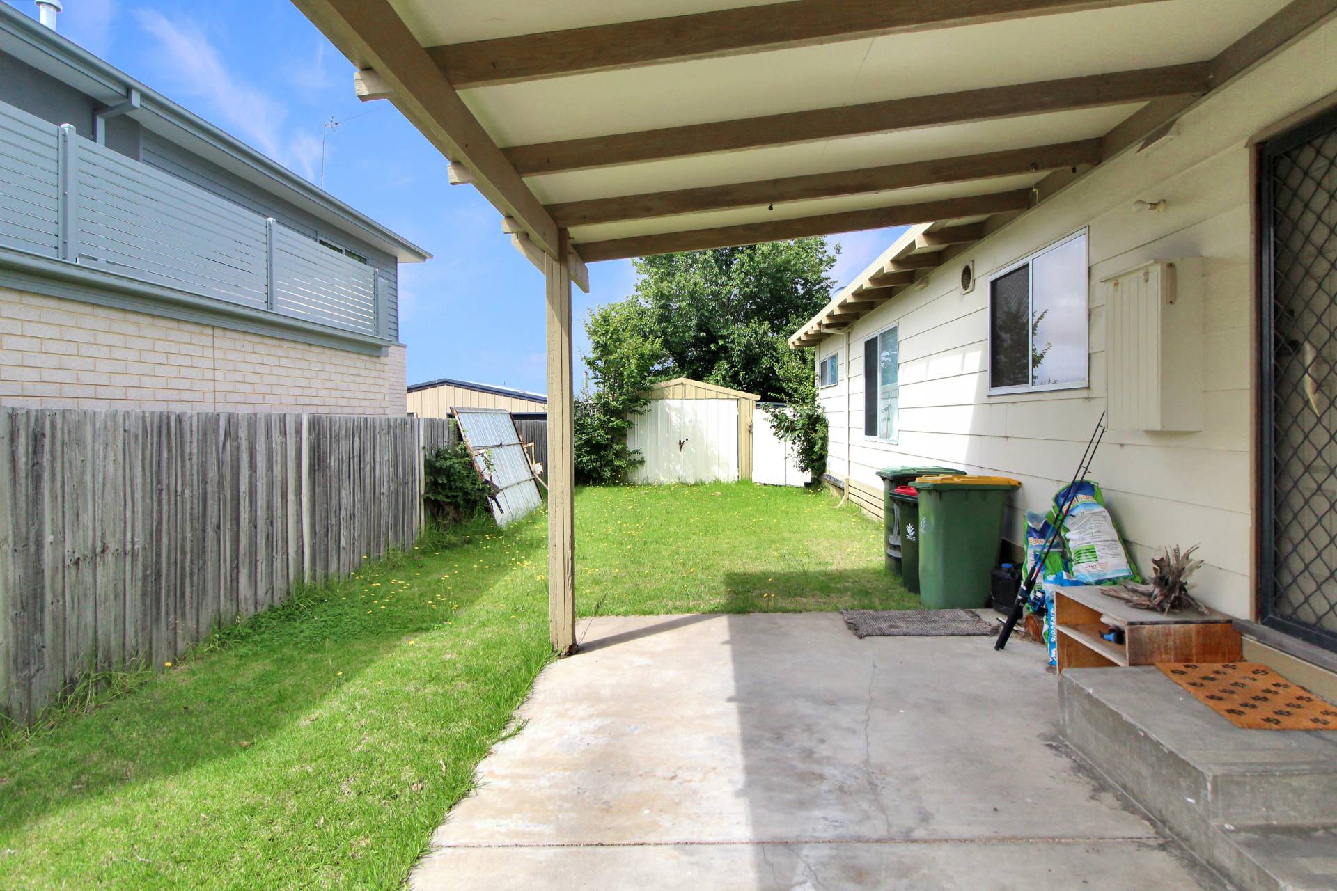 RARE CANAL-SIDE OPPORTUNITY, Paynesville
    30 Canal Rd VIC, Paynesville 30 Canal Rd - Thumbnail 4