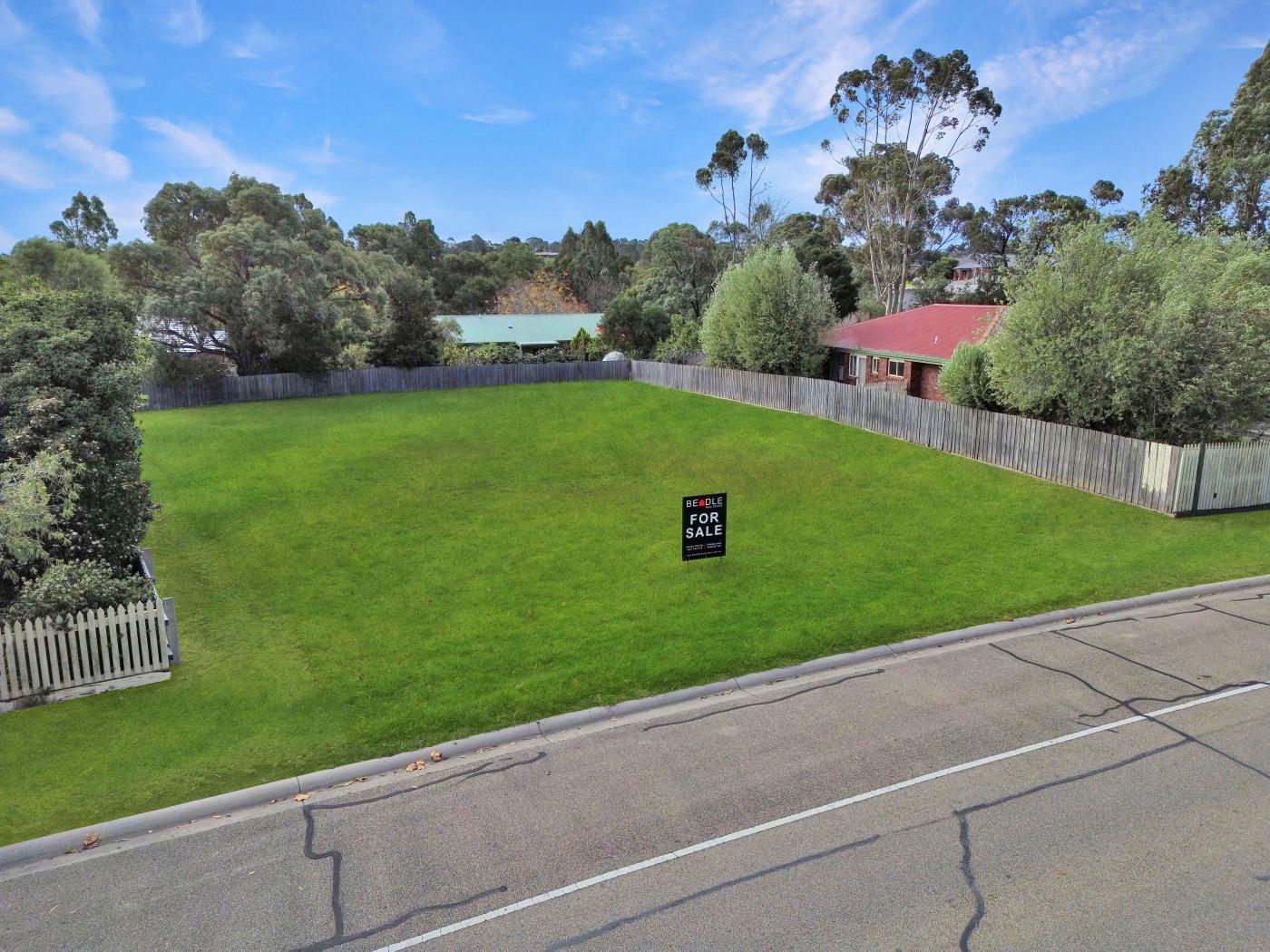 A RARE OPPORTUNITY IN A PRIME EASTWOOD LOCATION, Eastwood
72 Howitt Avenue VIC, Eastwood 72 Howitt Avenue - Image 1