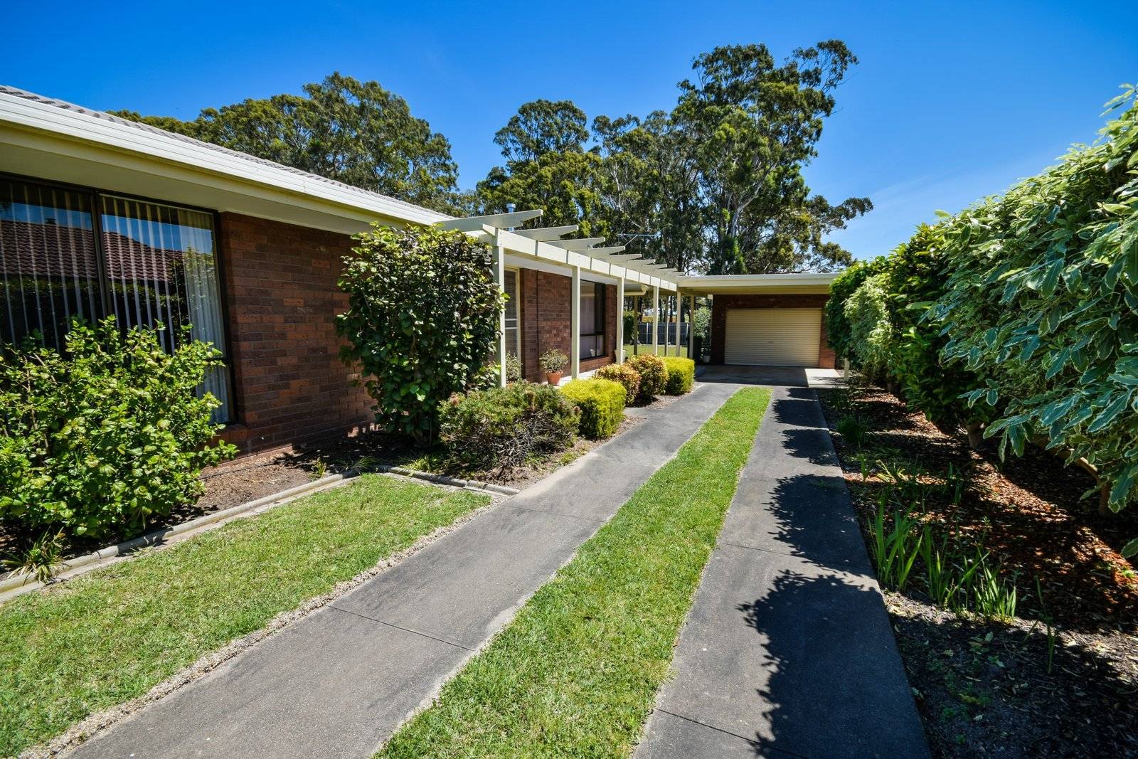 NEAT AS A PIN, Paynesville
    14 Newton Close VIC, Paynesville 14 Newton Close - Thumbnail 3