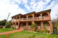 Lovely Two Bedroom Unit at Convenient Location!