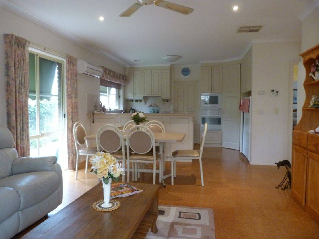 8 River Gum Avenue, Benalla VIC, Benalla - Thumbnail 6
