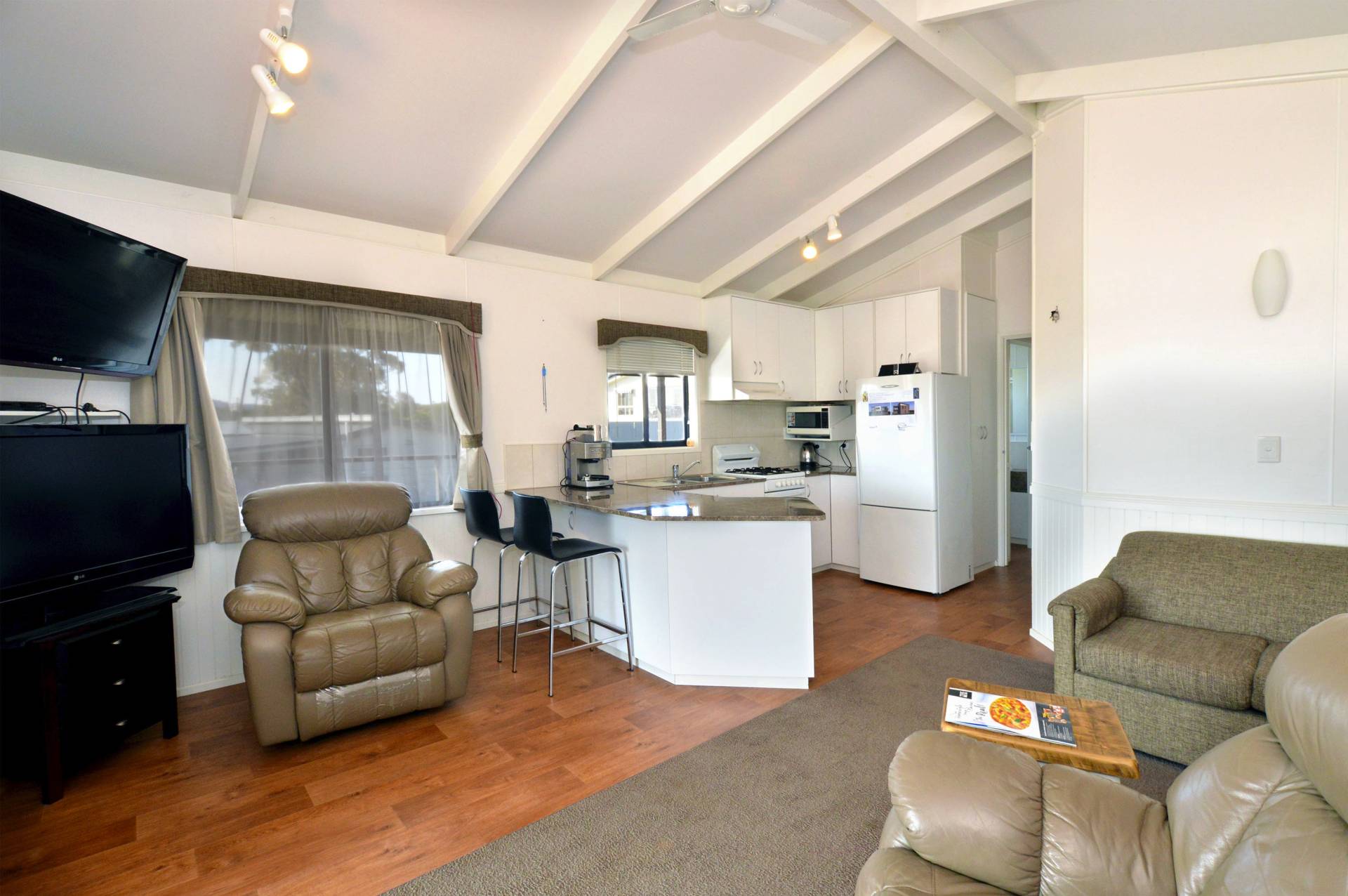 9 Zoe Place, Ocean Lake Park, Bermagui NSW 2546, Bermagui - Thumbnail 3