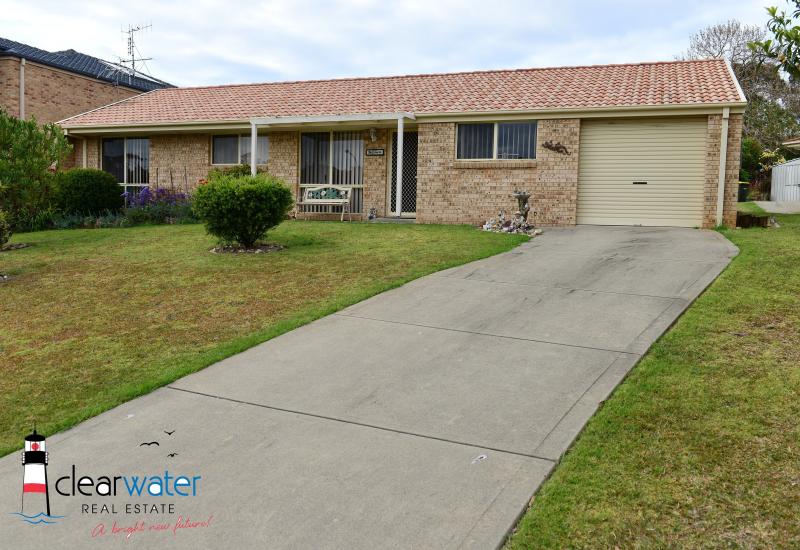 North Facing Home Close To Golf Course