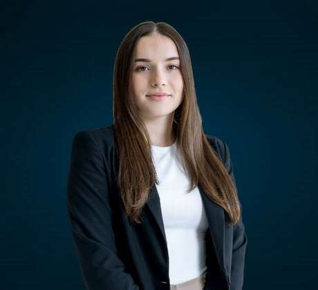 Emily Karamoshou photo